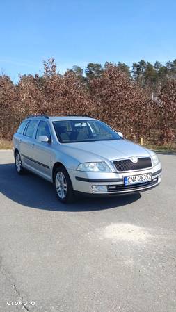 Skoda Octavia 2.0 TDI DPF Ambiente - 2