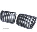 GRELHAS FRONTAIS PARA BMW E36 96-99 LOOK M PRETO BRILHANTE - 3