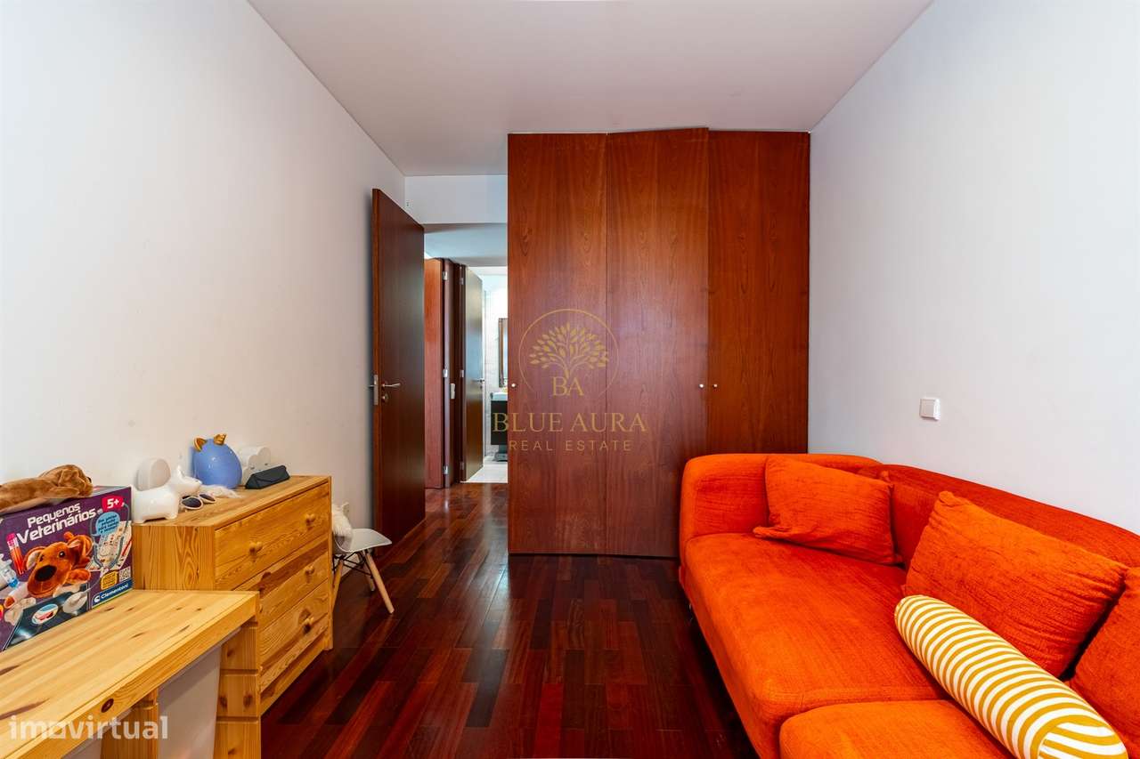 T2 Matosinhos, Quinta Seca, com duas boxs fechadas.-16