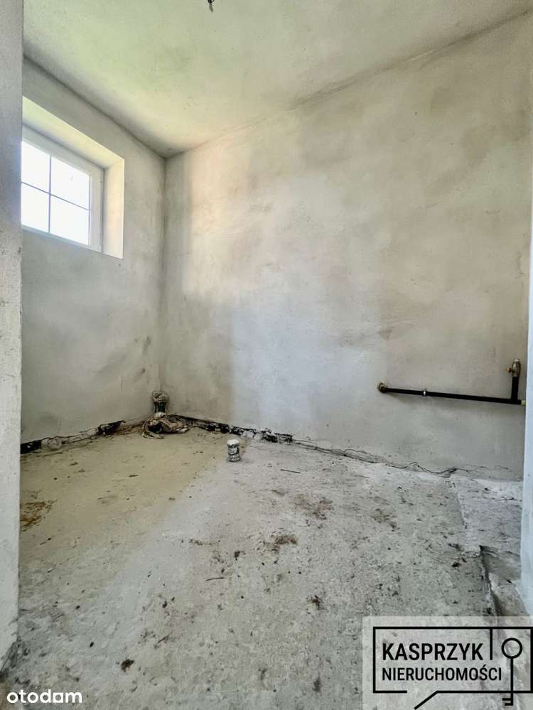 Działka z domem do wykończenia w Besku.-12