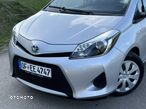 Toyota Yaris Hybrid 100 Premium - 6