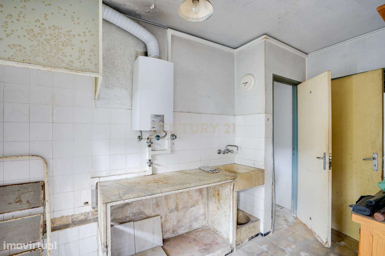 Moradia T6 para venda, próxima da praia de Santo Amaro de Oeiras-7