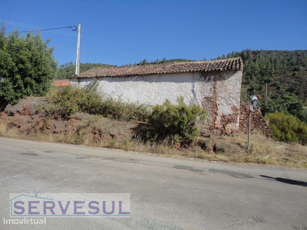 Casa antiga para renovação com área de 74m² em terreno de 2 hectare... - Grande imagem: 5/14