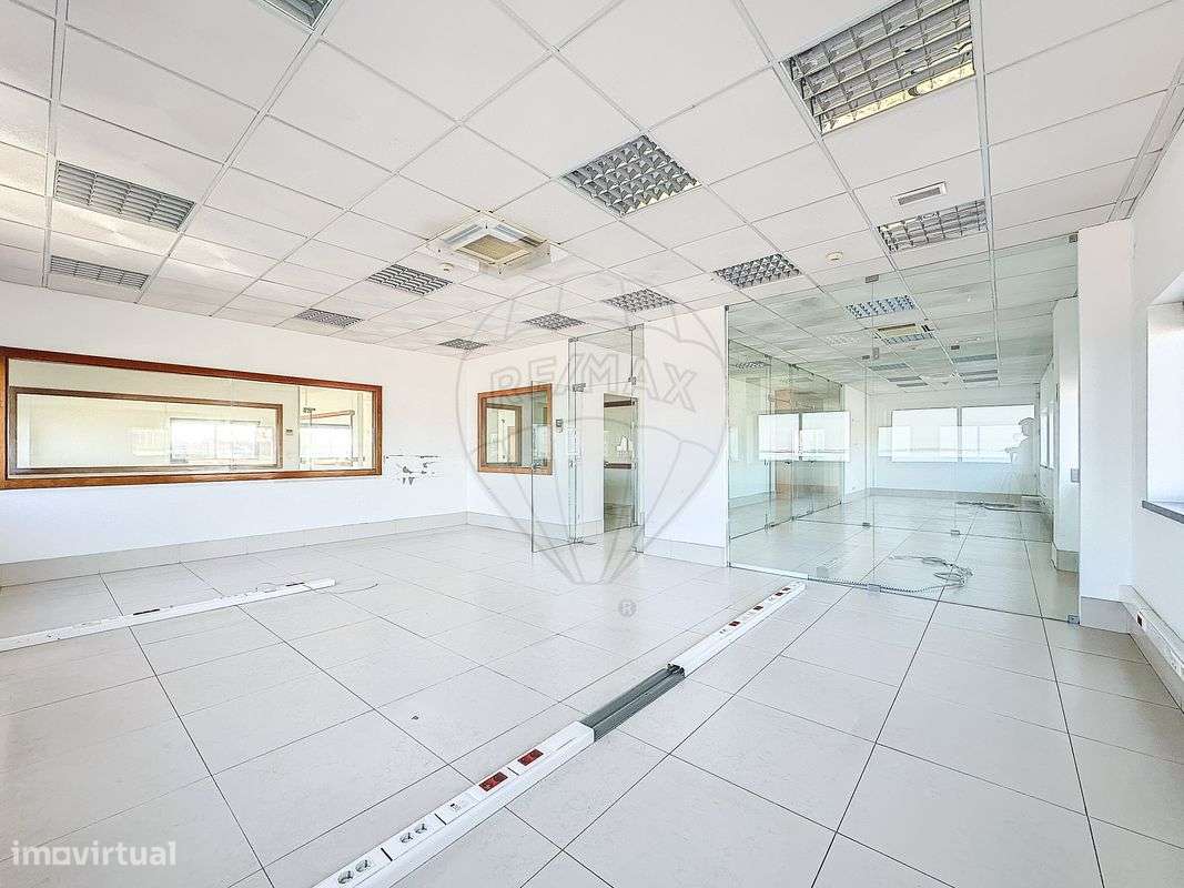 Escritório T0 para arrendamento - Grande imagem: 5/28