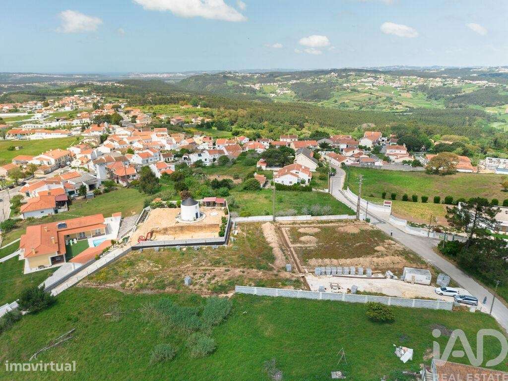 Casa / Villa T4 em Caldas da Rainha - Nossa Senhora do Pópulo, Coto e - Grande imagem: 4/12