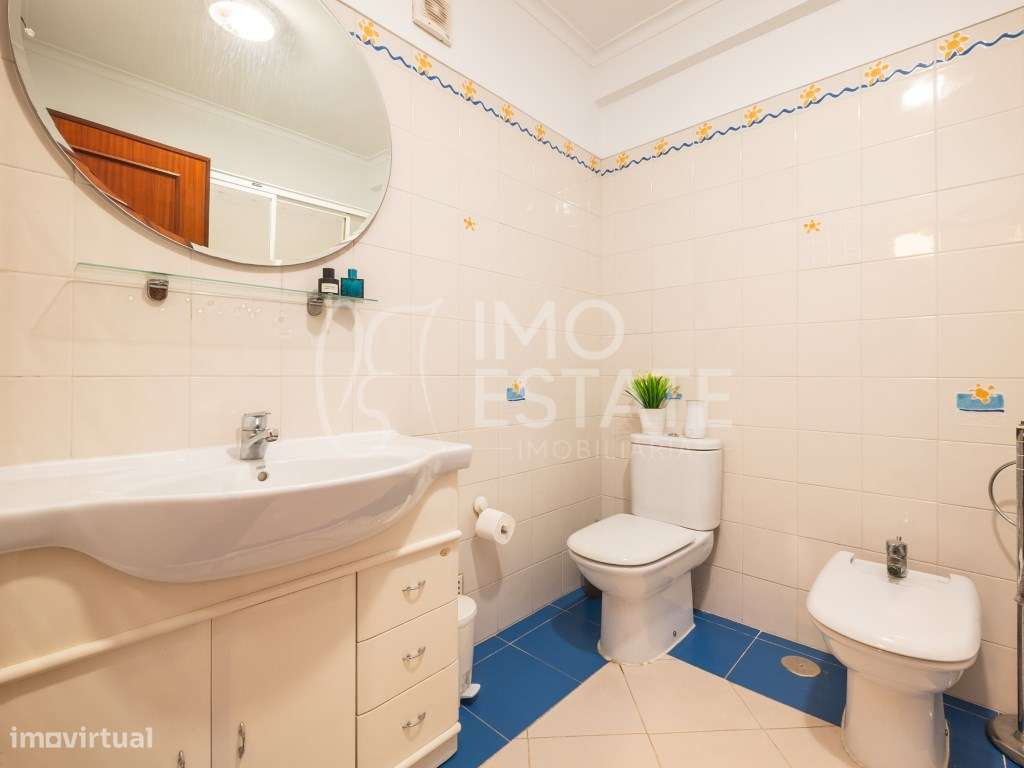 Apartamento T2 Linda-a-Velha-15
