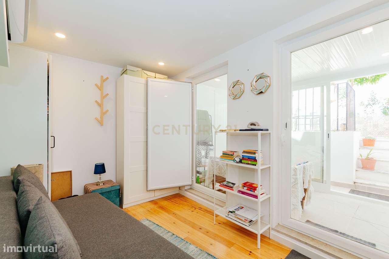 Apartamento Moderno T2 em Almada com Luz Natural e Boa Localização - Grande imagem: 2/54