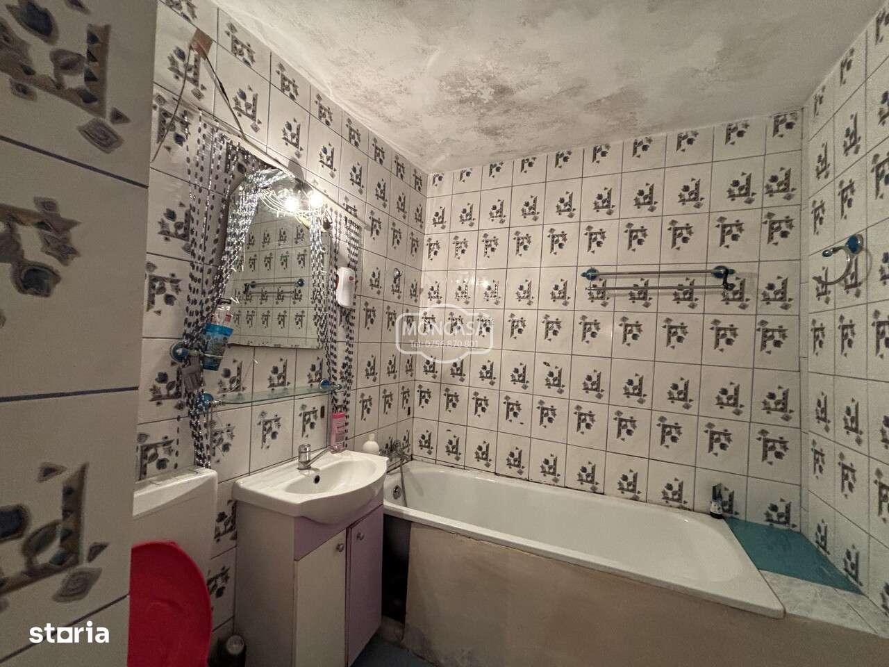 Vizionare on-line! Apartament 4 camere I. Traian , etaj 1 - Imagine principală: 2/10