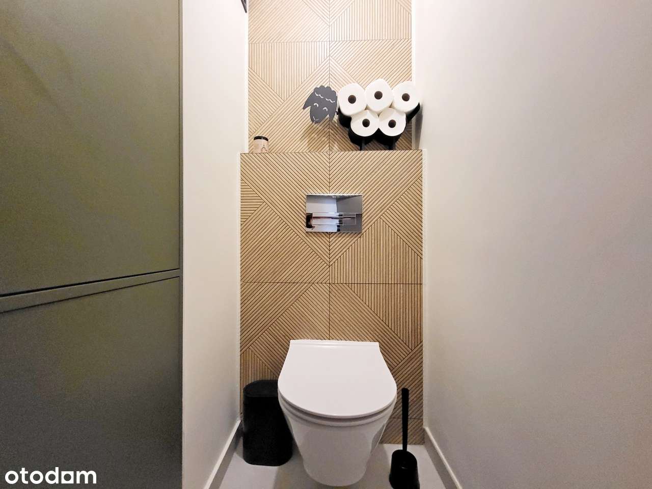 BEZ PROWIZJI! Wyremontowane 2 pokoje z oddzielną kuchnią i loggią-5