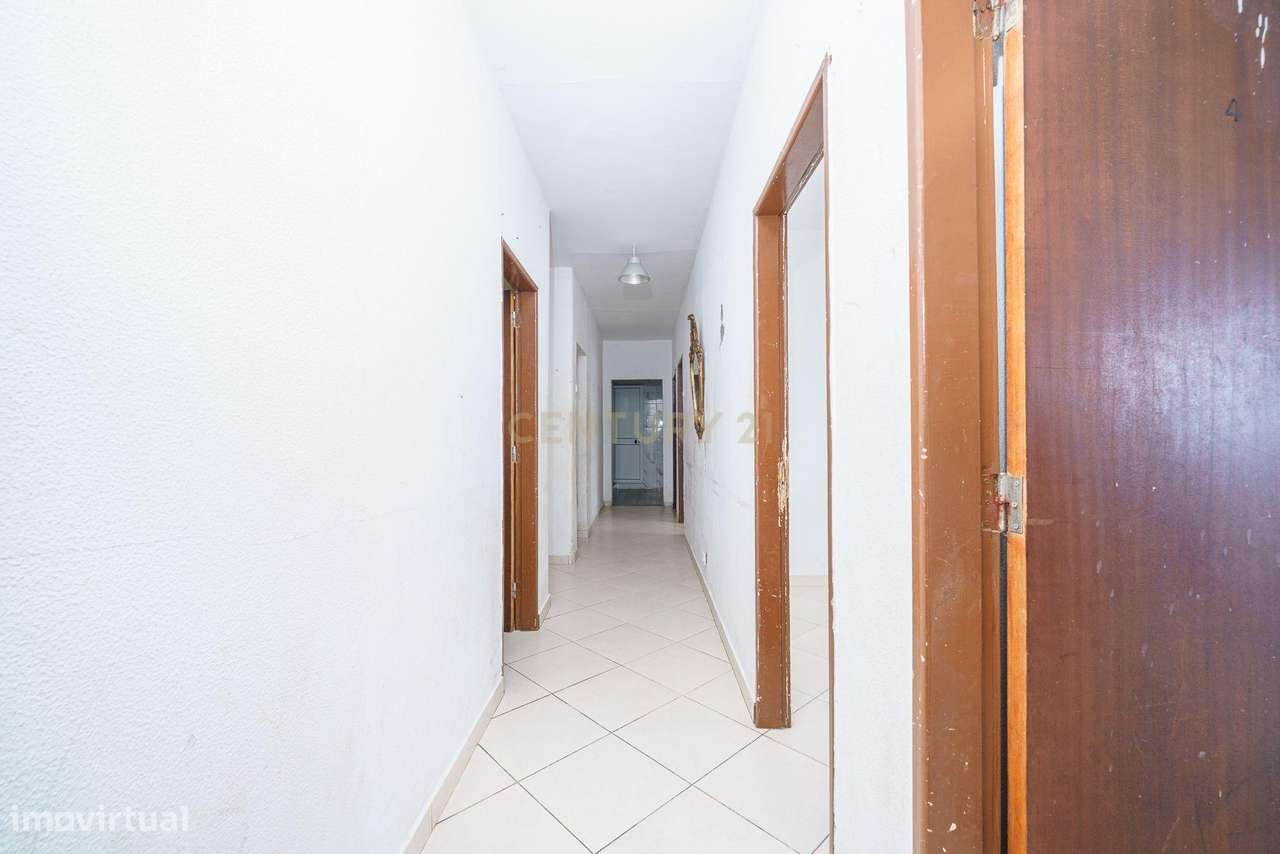 APARTAMENTO T6 NO CORAÇÃO DA CIDADE, EM SETÚBAL-5