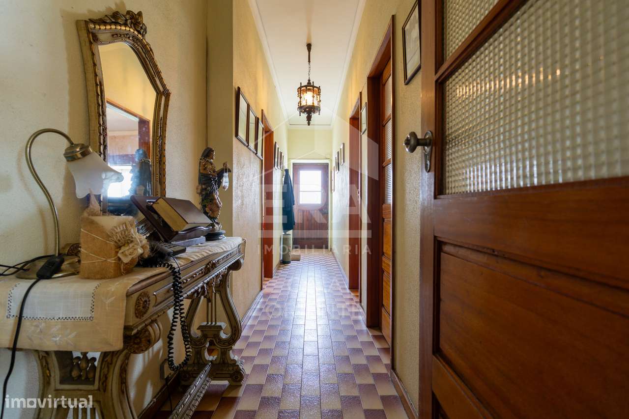 Casa Senhorial com terreno de 4.840 m² - Grande imagem: 2/20