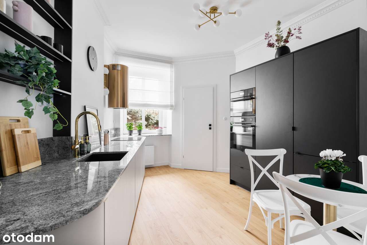 Klimatyczne 3 pokojowe mieszkanie w odrestaurowanej kamienicy-6