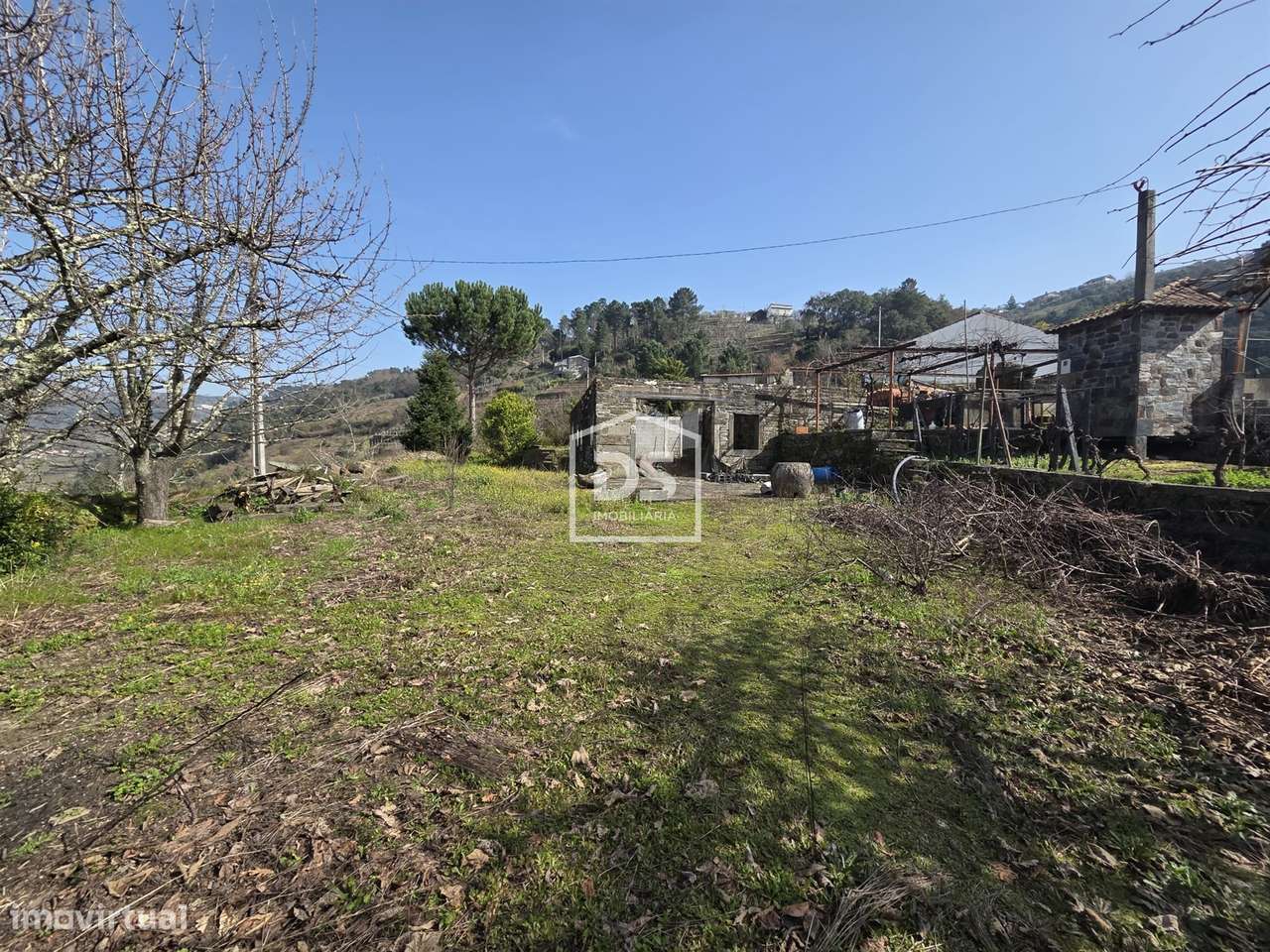 Moradia T1 Venda em Moura Morta e Vinhós,Peso da Régua-17