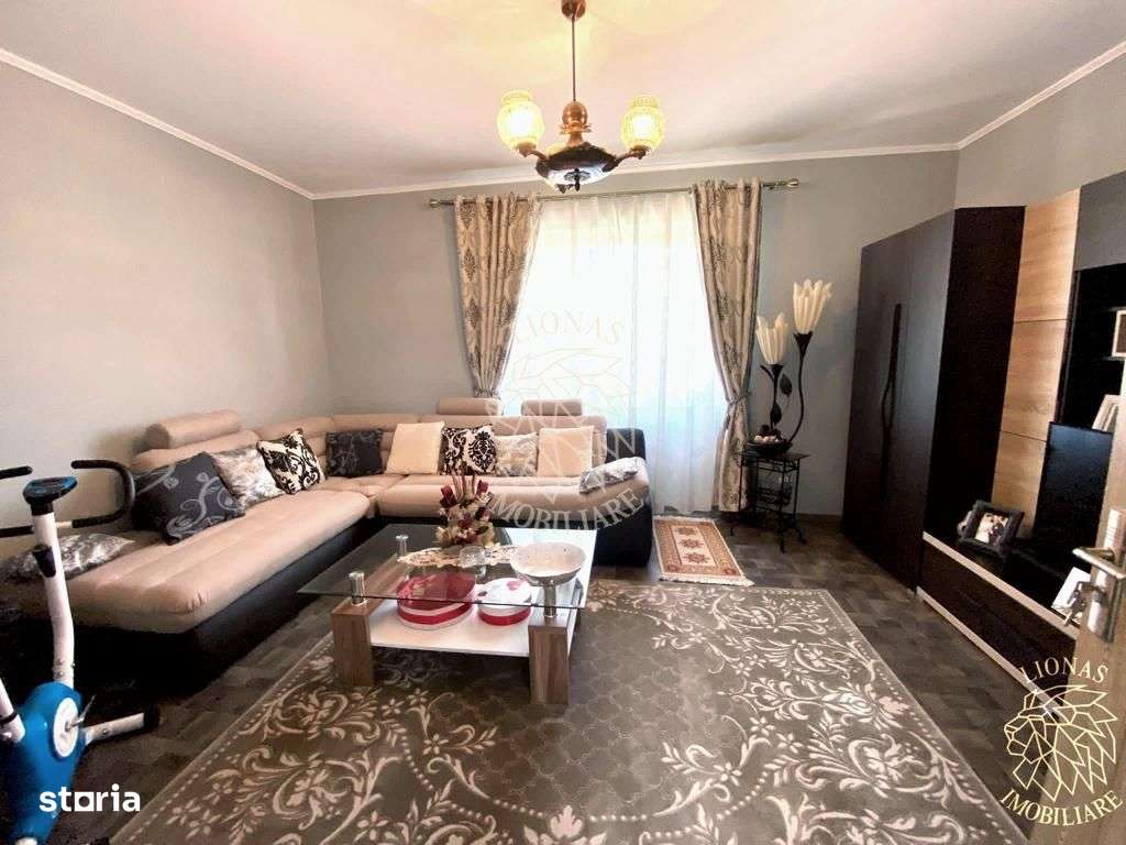 Casa 4 camere 170 mp-teren 1600 mp-terasa-gradina-Nasaud Central - Imagine principală: 1/8