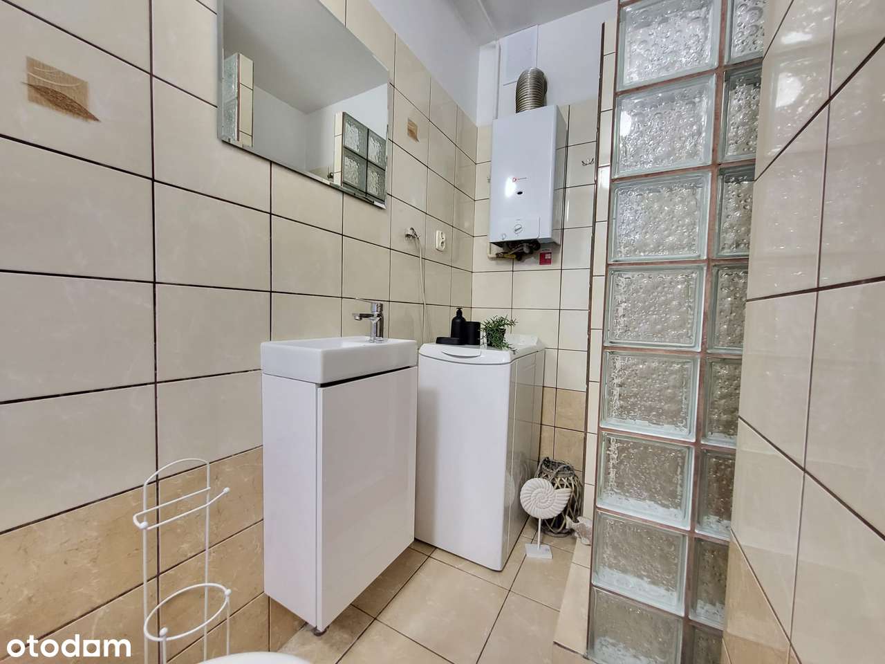 Wyposażona kawalerka w centrum Opola – blisko Solaris i Uniwersytetu - Pełny obrazek: 4/11