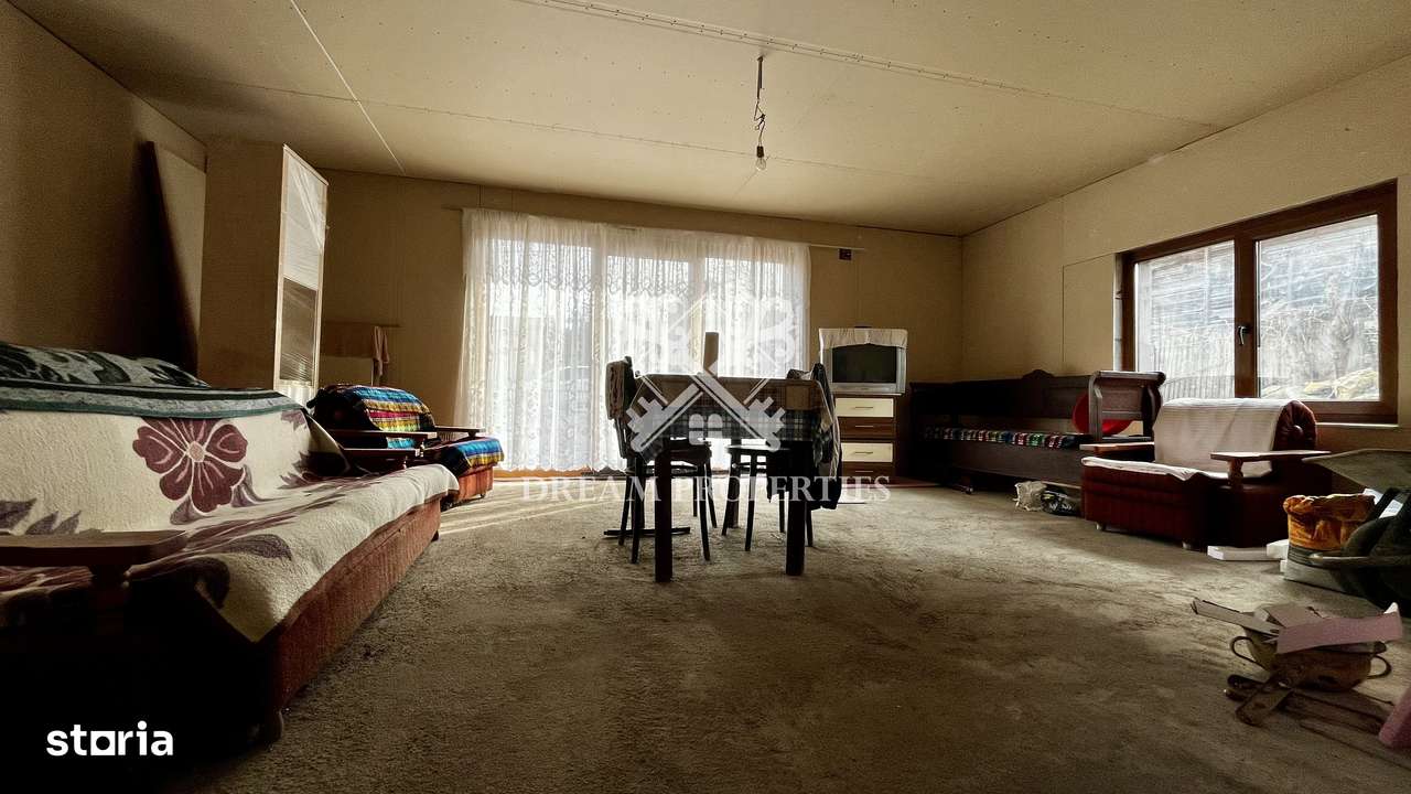 Casa individuala 6 camere, teren 700 mp, zona Dezmir - Imagine principală: 3/11