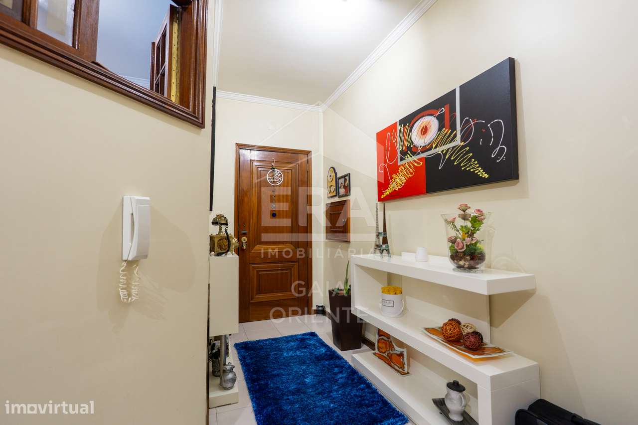 T1+1 com garagem fechada em Pedroso - Grande imagem: 4/32