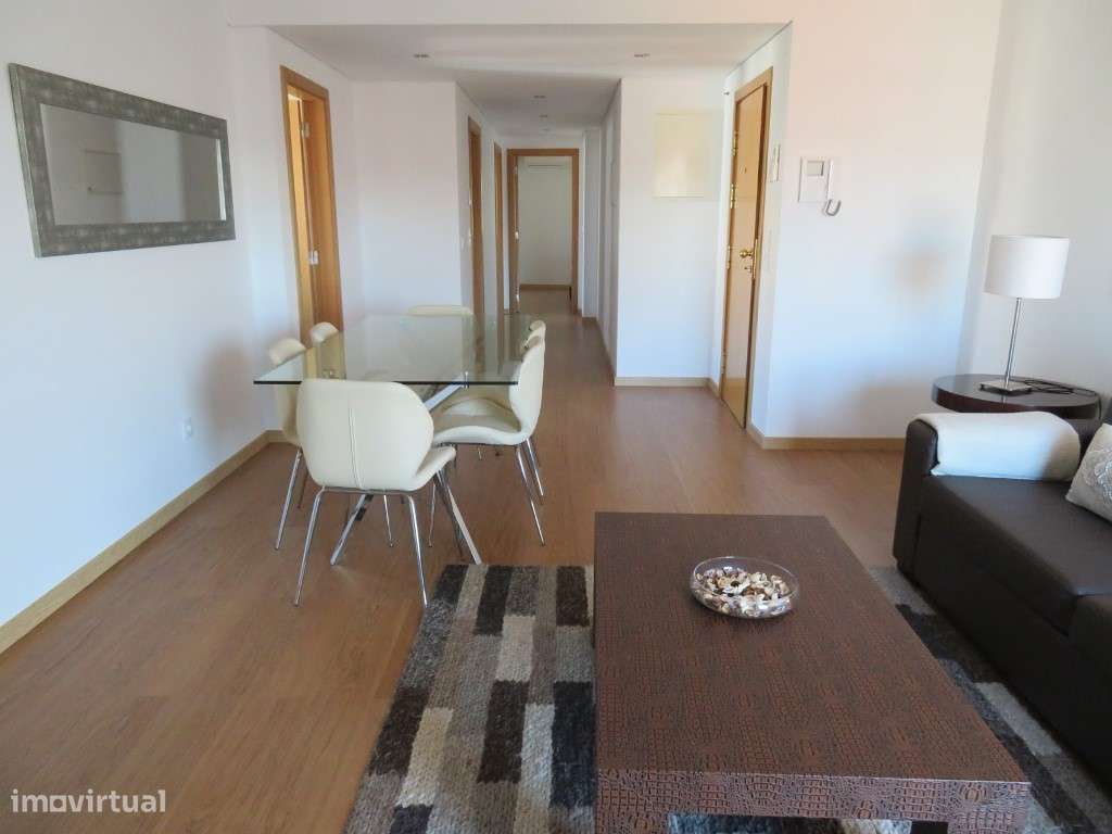 Prédio Remodelado na Graça - Licença para Alojamento Local - Grande imagem: 4/13