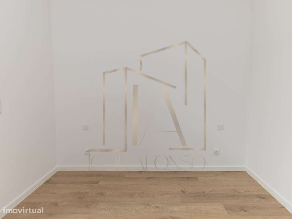 Moradia Geminada T3 com Suíte e Ótimo Espaço Exterior-29