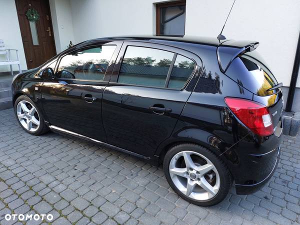 Opel Corsa 1.6 Turbo GSi - 31