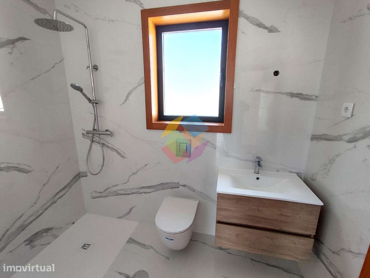 Magnífica Moradia T3 +1 em Stª. Maria da Feira-42