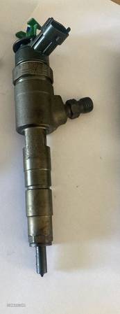 Injector  Usado FORD REF:  0445110489 - 1