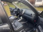 Toyota RAV4 2.0 VVT-i 4x4 - 12