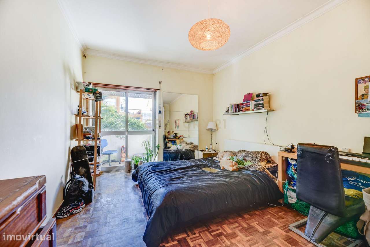 Moradia V6 no Algueirão-14