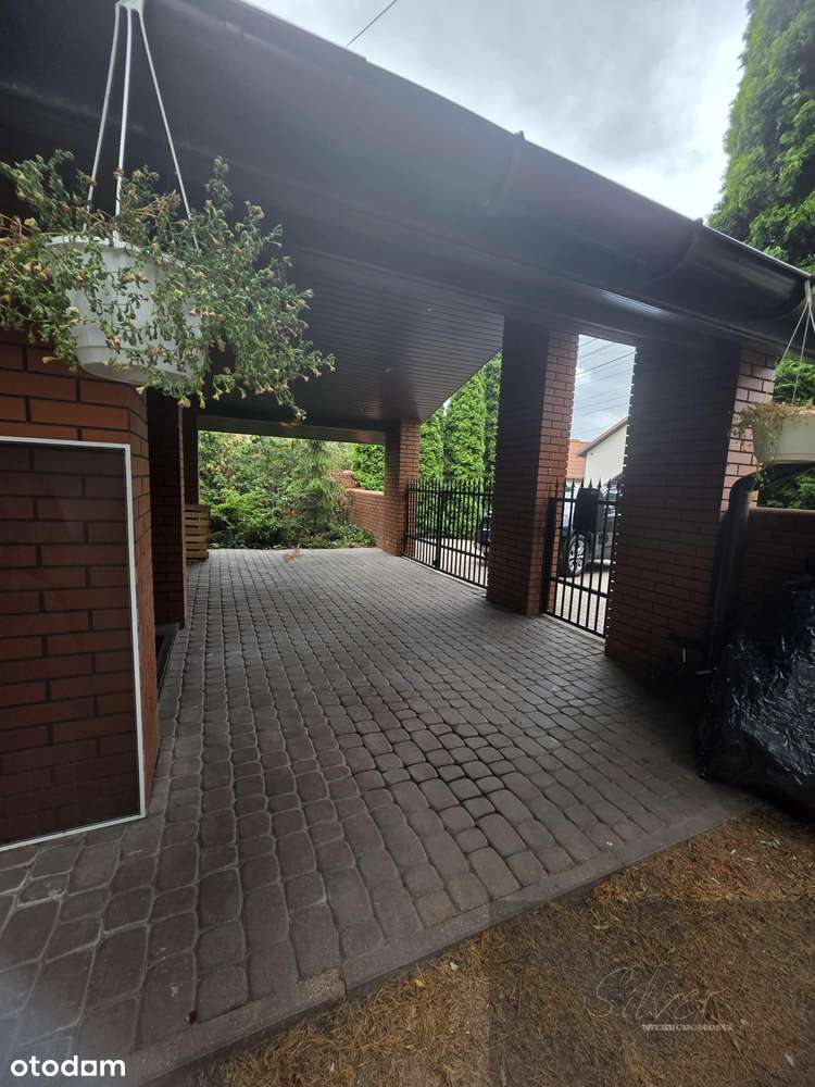 Przestronny dom 180 m² | Błonie | Taras | 4–5 pokoi | Cicha okolica