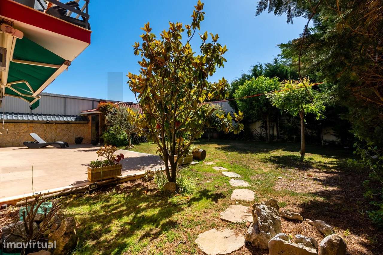 Moradia Isolada T3 | Serra do Casal de Cambra, Belas-42