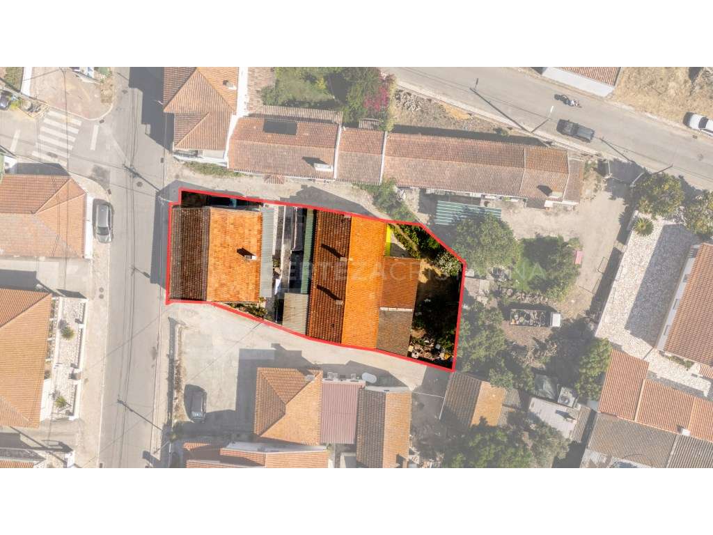 Conjunto de 5 Moradias - Excelente Investimento-5