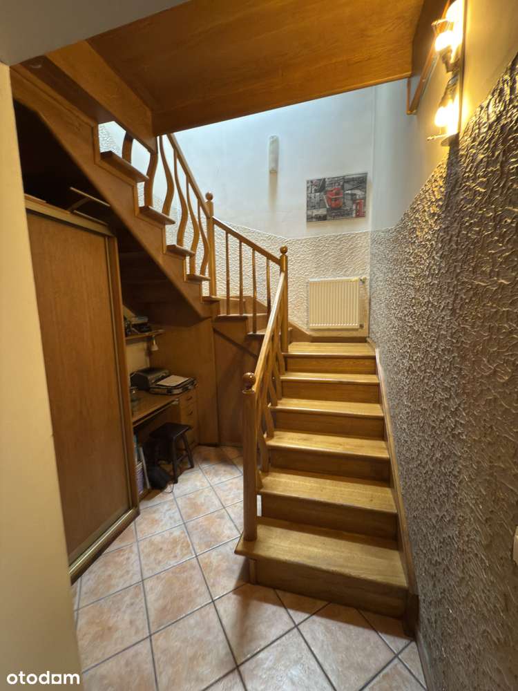 Atrakcyjny dom do wprowadzenia na Stradomiu OKAZJA !-12