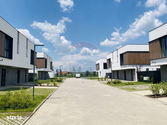 Vilă cu 4 camere de vânzare, curte, 2 locuri parcare, ansamblu inchis-18