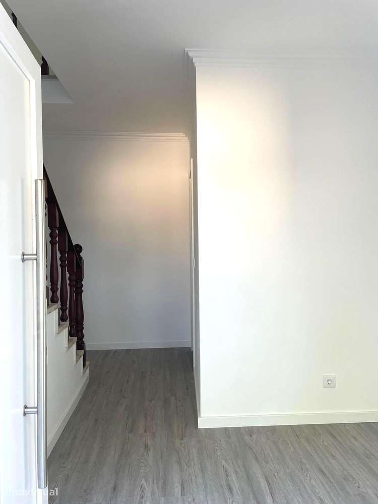 Moradia T3 Geminada - Estradas das Machadas - Totalmente Renovada-8