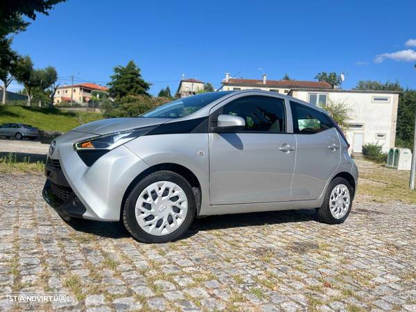 Toyota Aygo 1.0 X-Play+X-Touch - 2