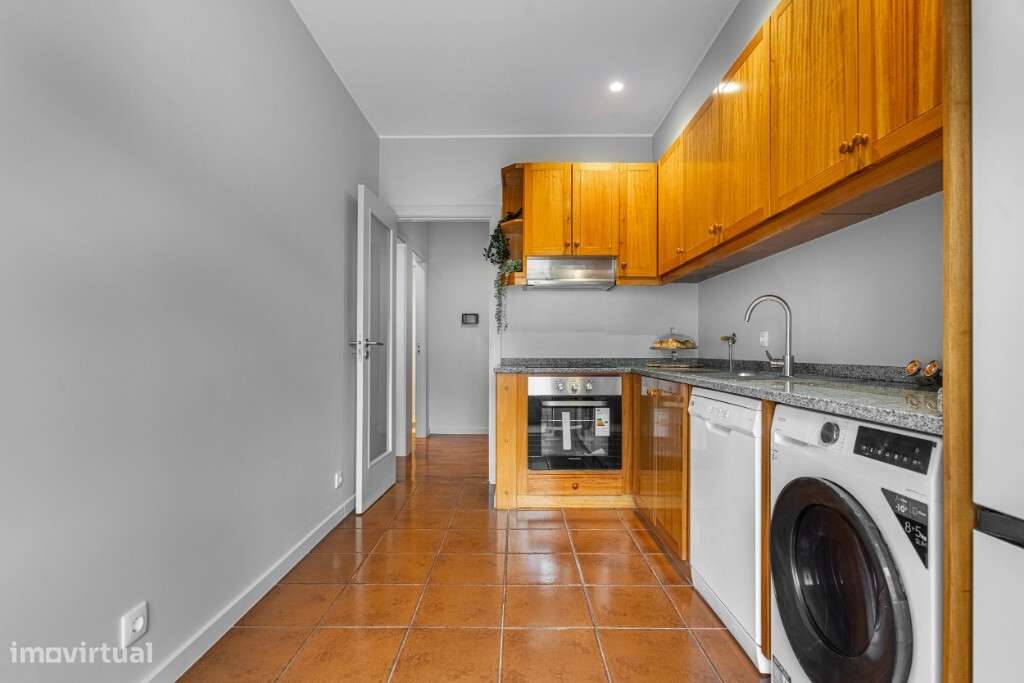 Apartamento T2 Remodelado-12