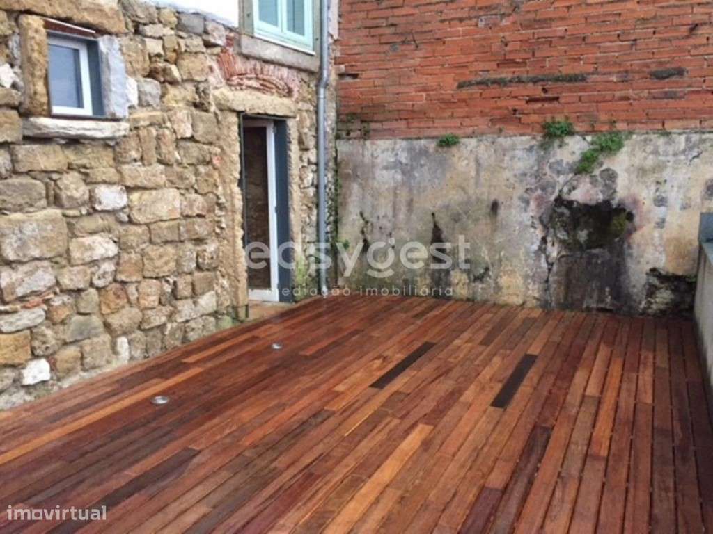 Zona histórica - Apartamento T3 Duplex renovado situado na Sé Velha - Grande imagem: 2/37