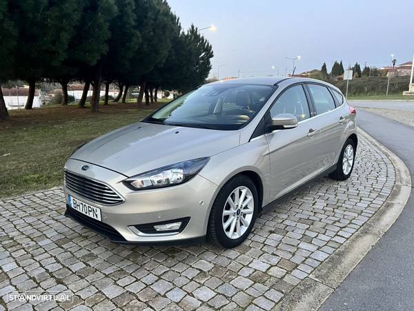 Ford Focus 1.0 EcoBoost S&S COOL&CONNECT DESIGN - 28