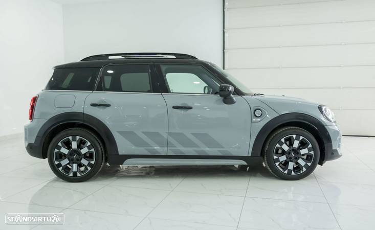 MINI Countryman Cooper SE ALL4 Untamed Edition Auto - 10