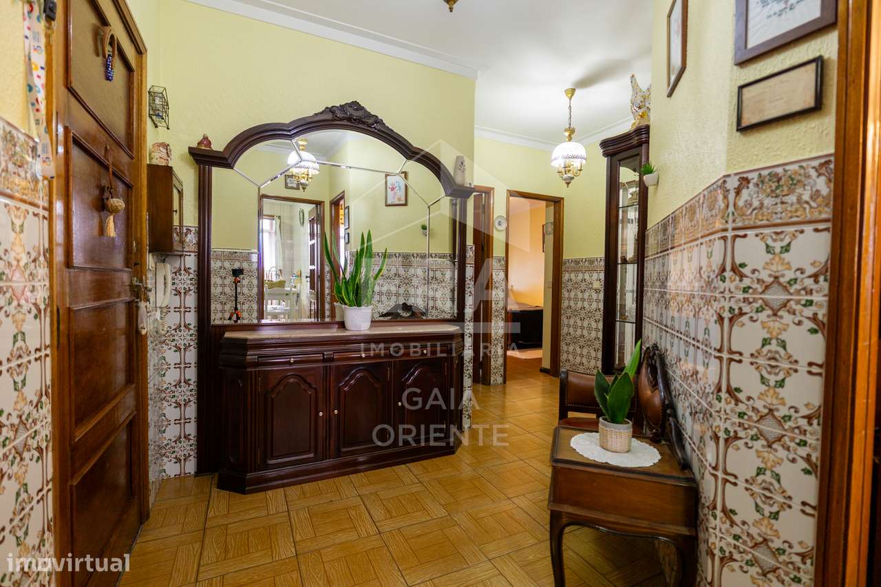 Apartamento T2 com Terraços e Vista Douro-24