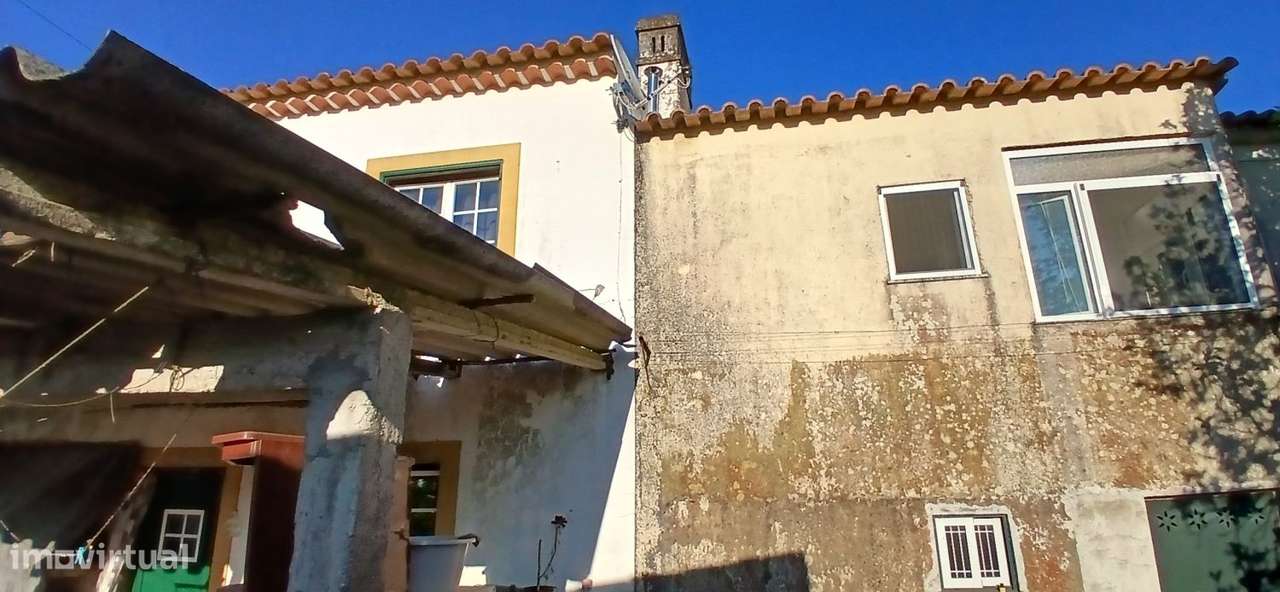 Moradia geminada, 1240m2 de terreno Chão das Maias, Tomar - Grande imagem: 2/17