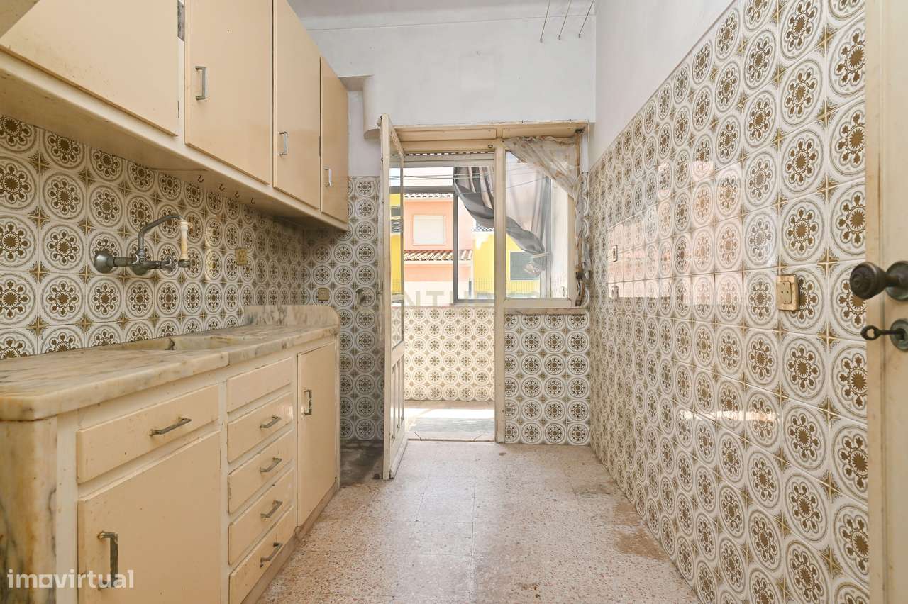 Apartamento T3 em Santa Iria de Azoia-6