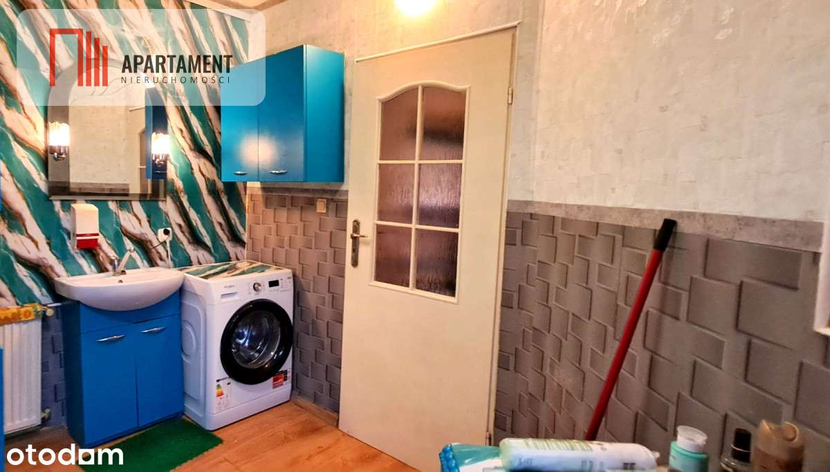 Dom z dużym budynkiem gospodarczym-10