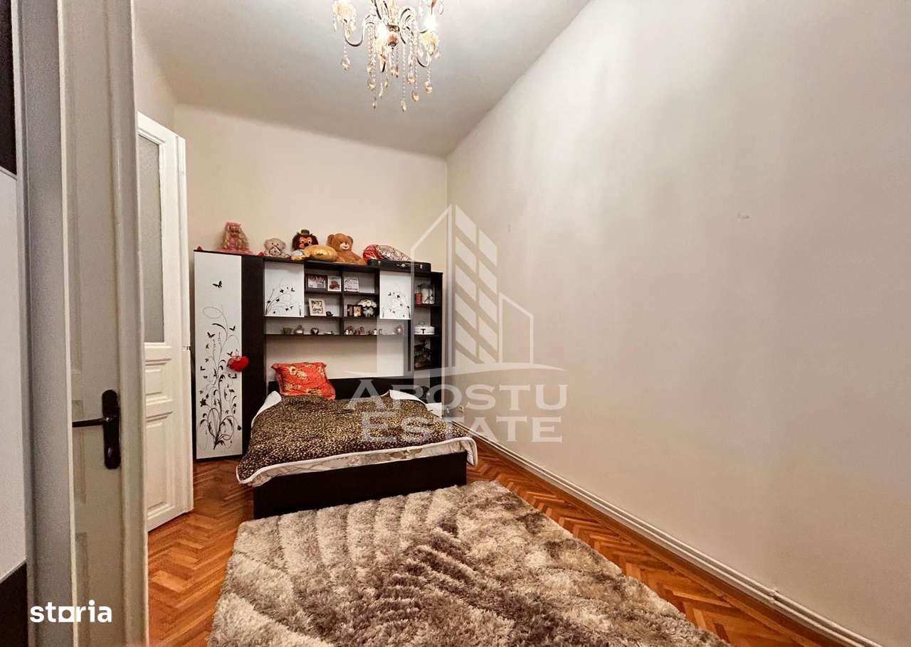 Apartament 2 camere, spatios, pod reabilitat, loc de parcare si garaj - Imagine principală: 4/8