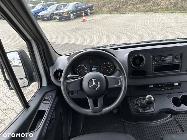 Mercedes-Benz Sprinter - 21