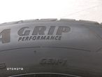 Opony zimowe Goodyear Ultra Grip Performance Gen-1 215/65/17 - 6