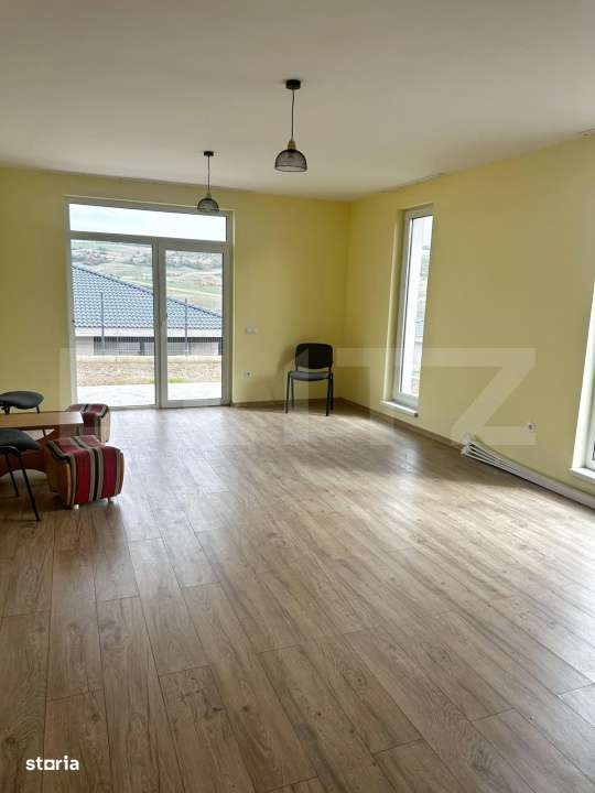 Casa cu 3 dormitoare, lumina si echilibru – eleganta in simplitate! - Imagine principală: 4/7