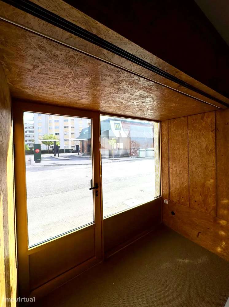 Loja em Coimbra - Grande imagem: 2/5