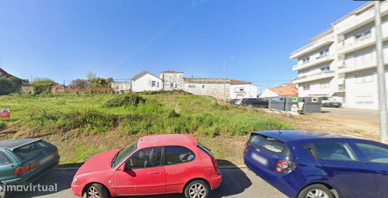 Terreno para construção de moradia em Oliveira do Douro-4