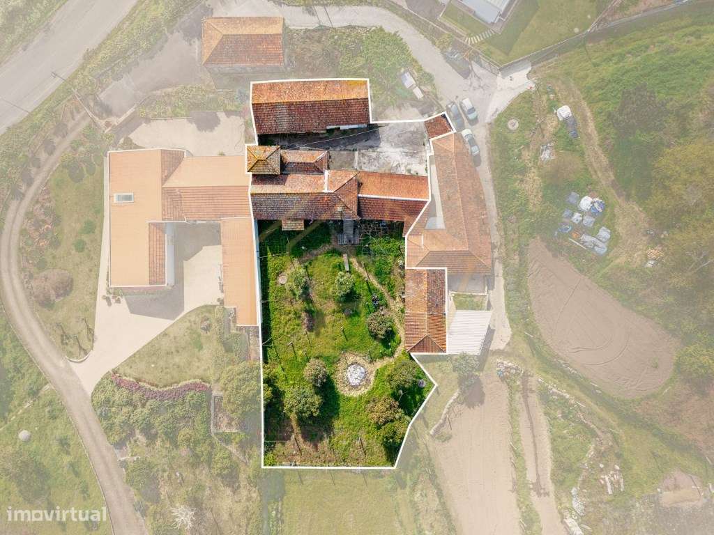 Quinta com Potencial de Expansão | Lordelo - Guimarães-3